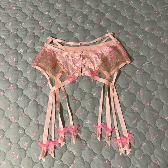 For Love and Lemons Firework Floral Garter M - Picture 2 of 5